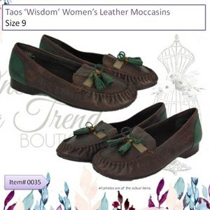 Taos Wisdom Womens Leather Moccasins Size 9